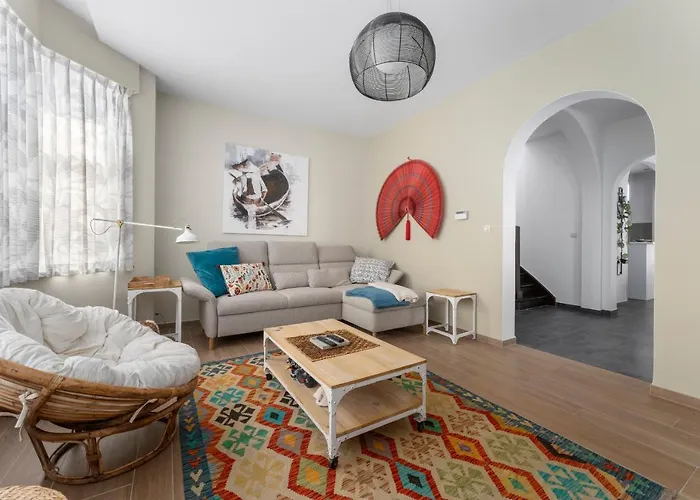 Villa Gezellige Aan Zee Met Ruim Terras Voor 6p